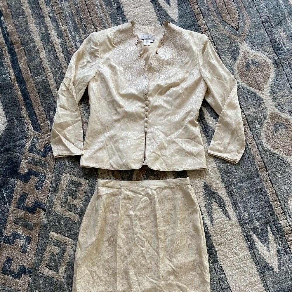 Papell petites 10P 100% silk skirt blazer cream - Picture 3 of 8